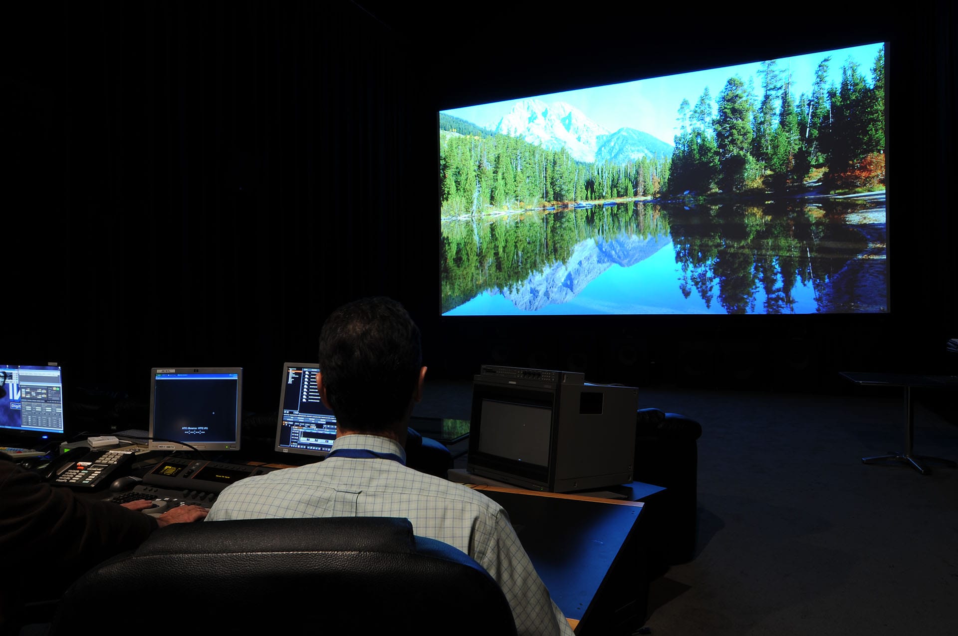mountain lake photography shown in 4K projection